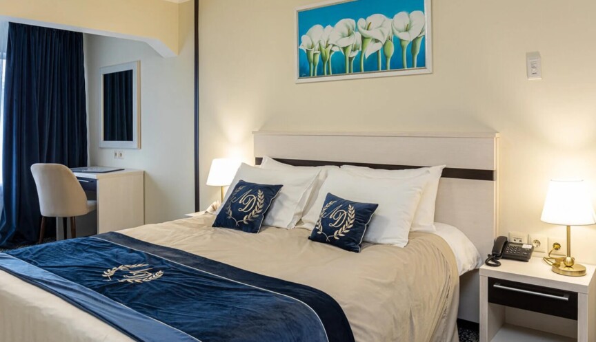 Люкс + Главный корпус